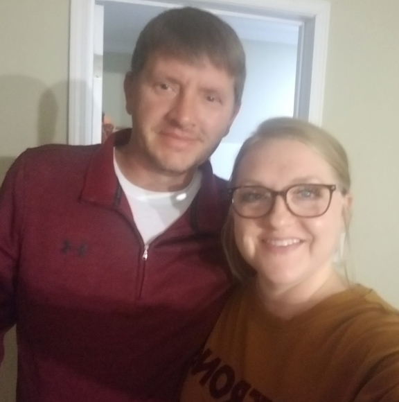 Meet your Posher, Justin an megan - Picture 1 of 1